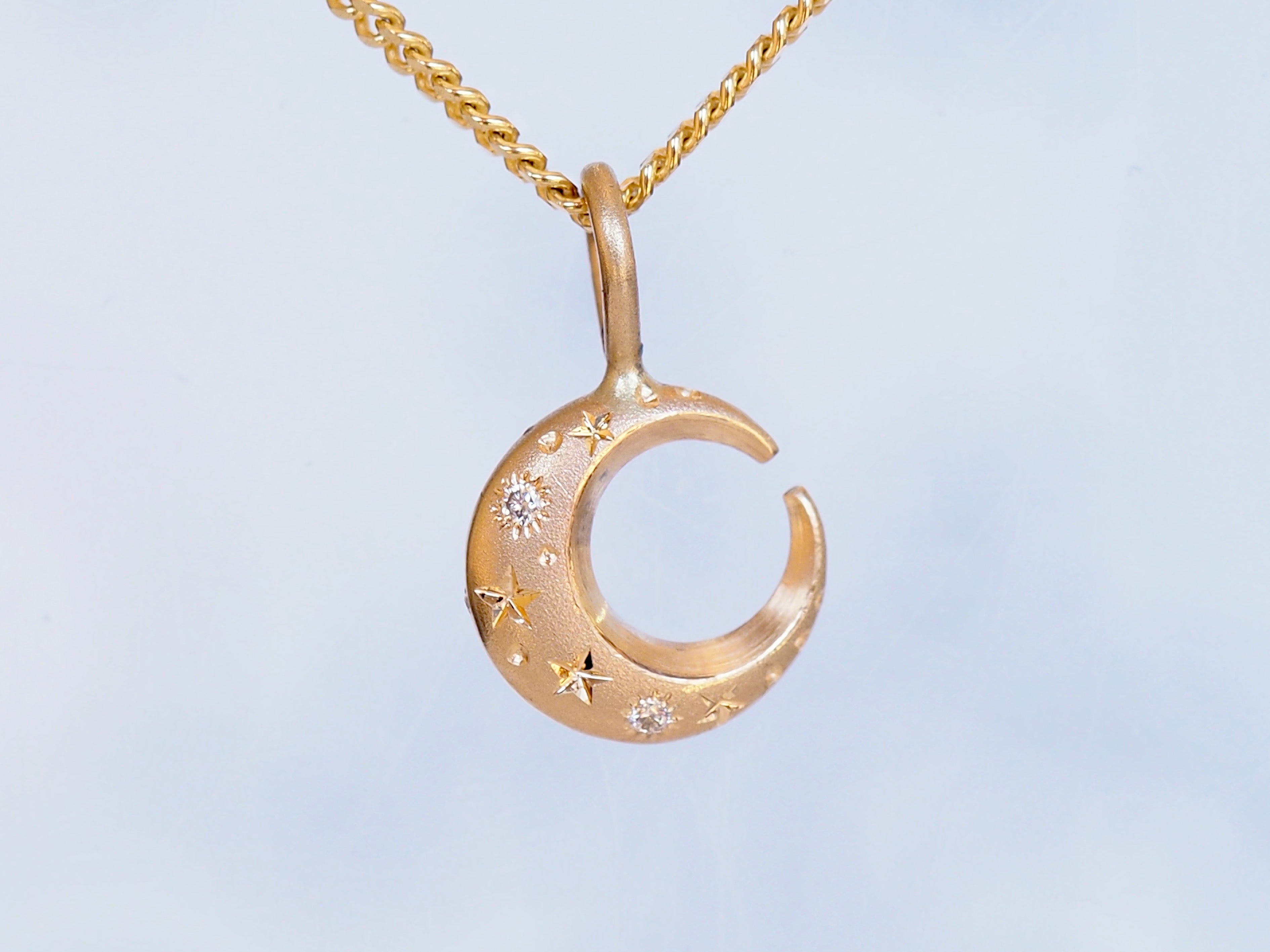 Crescent Moon Charm – Pieces of Starr