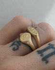 Mini Signet | E/W Moval