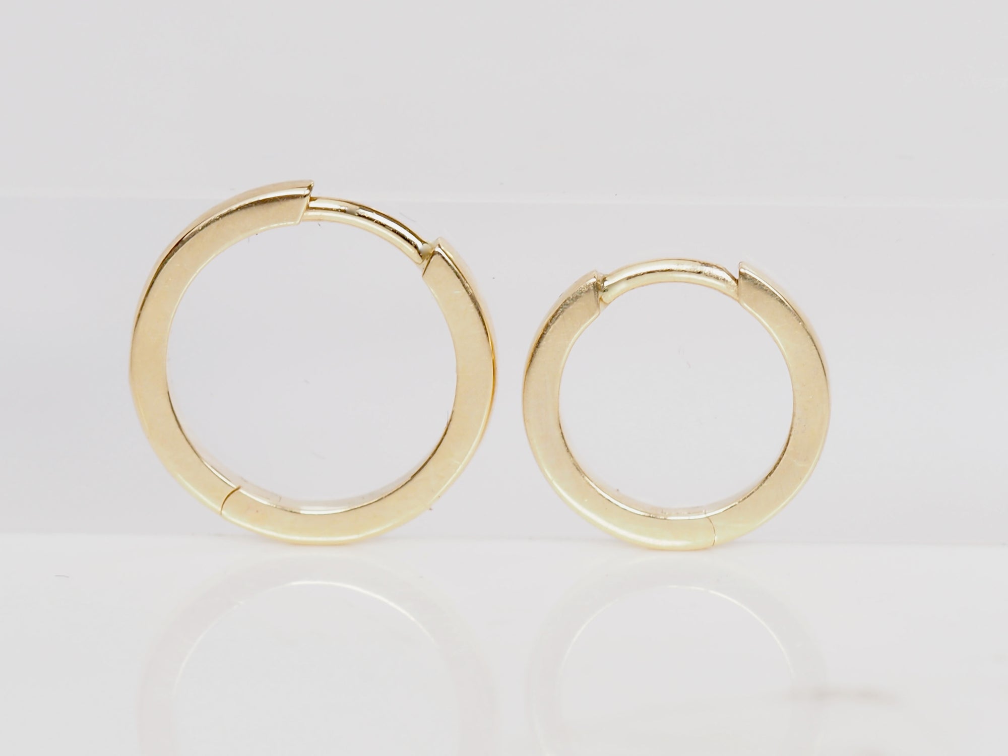 Round Clicker Hoops