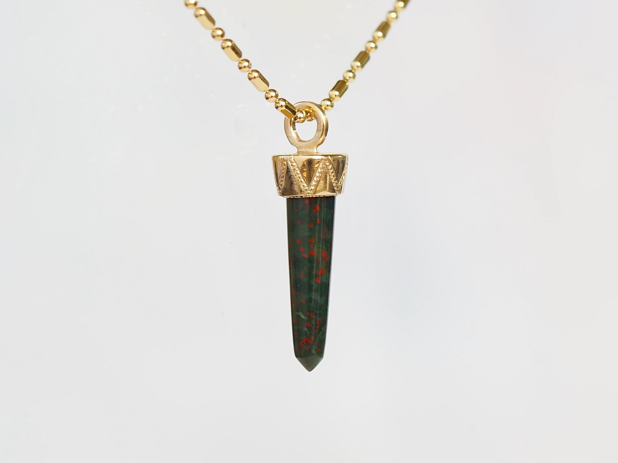 SS219 | Bloodstone Unicorn Horn