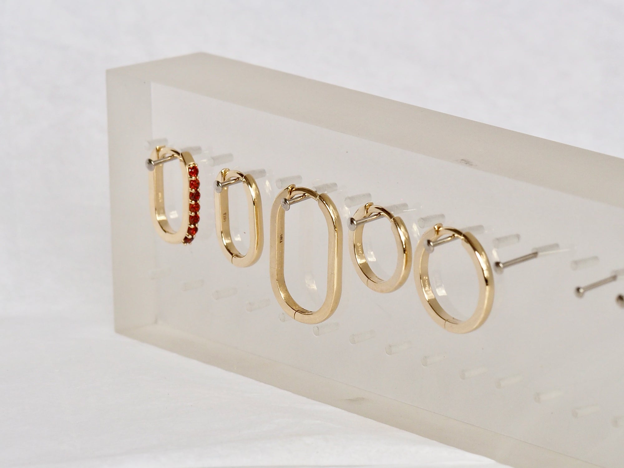 Round Clicker Hoops