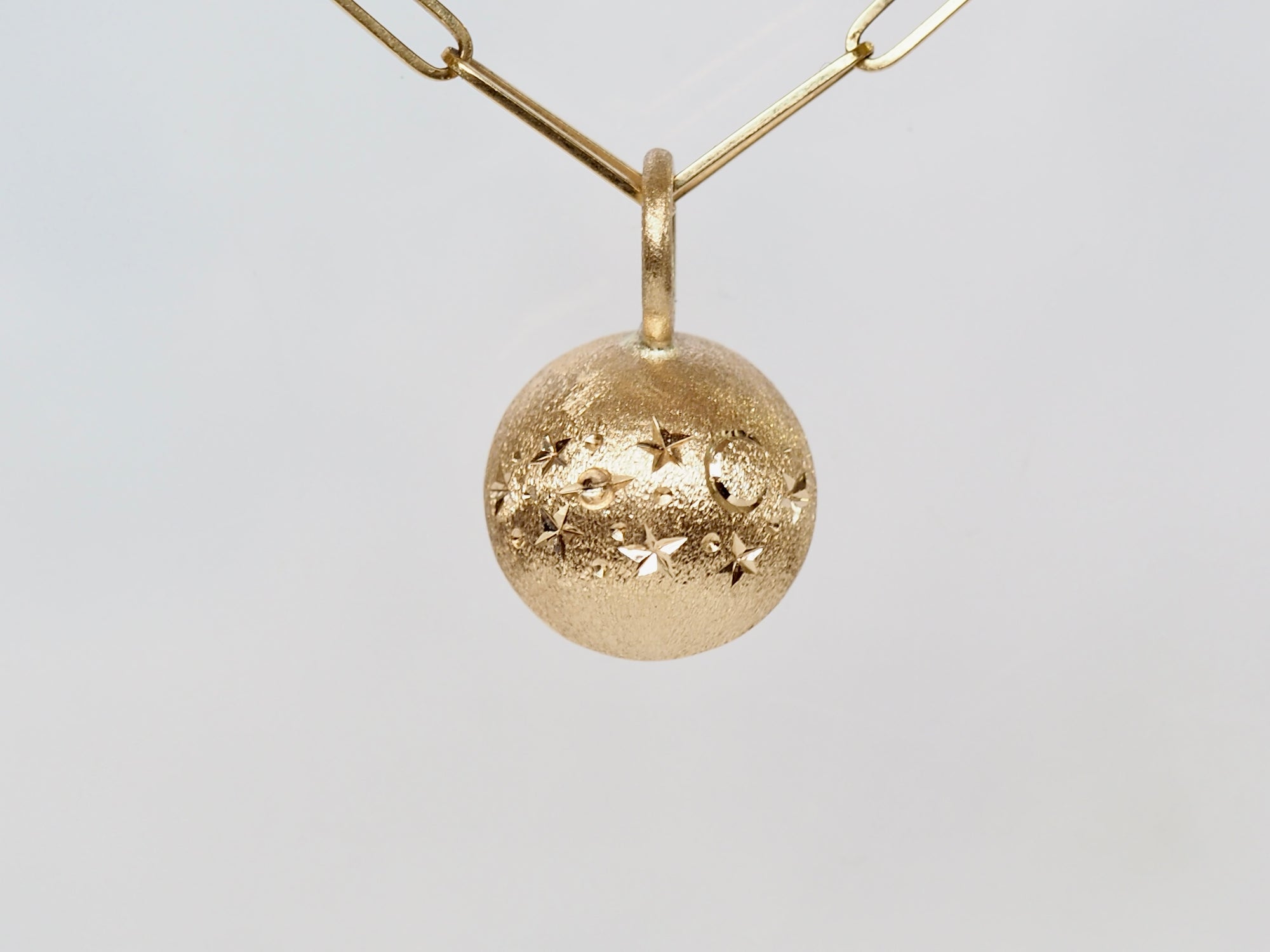 10mm Moonstone Galileo Pendant