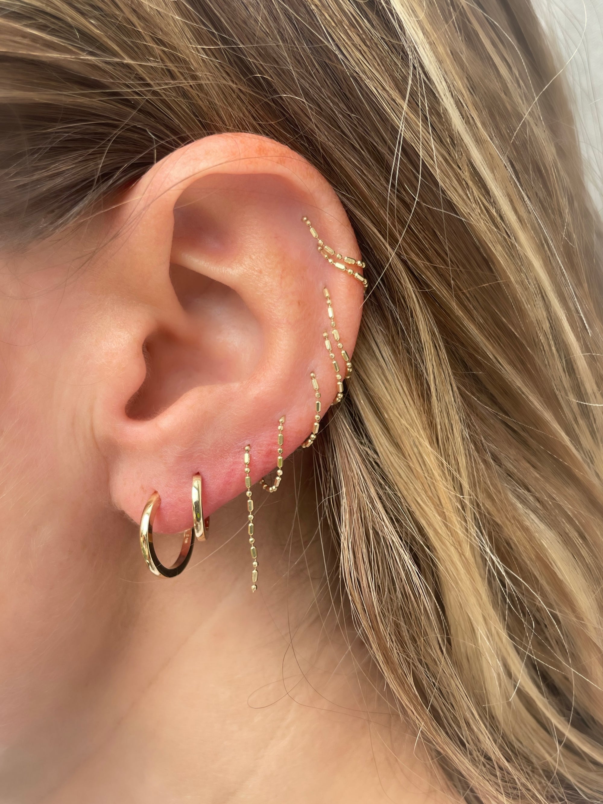 Round Clicker Hoops