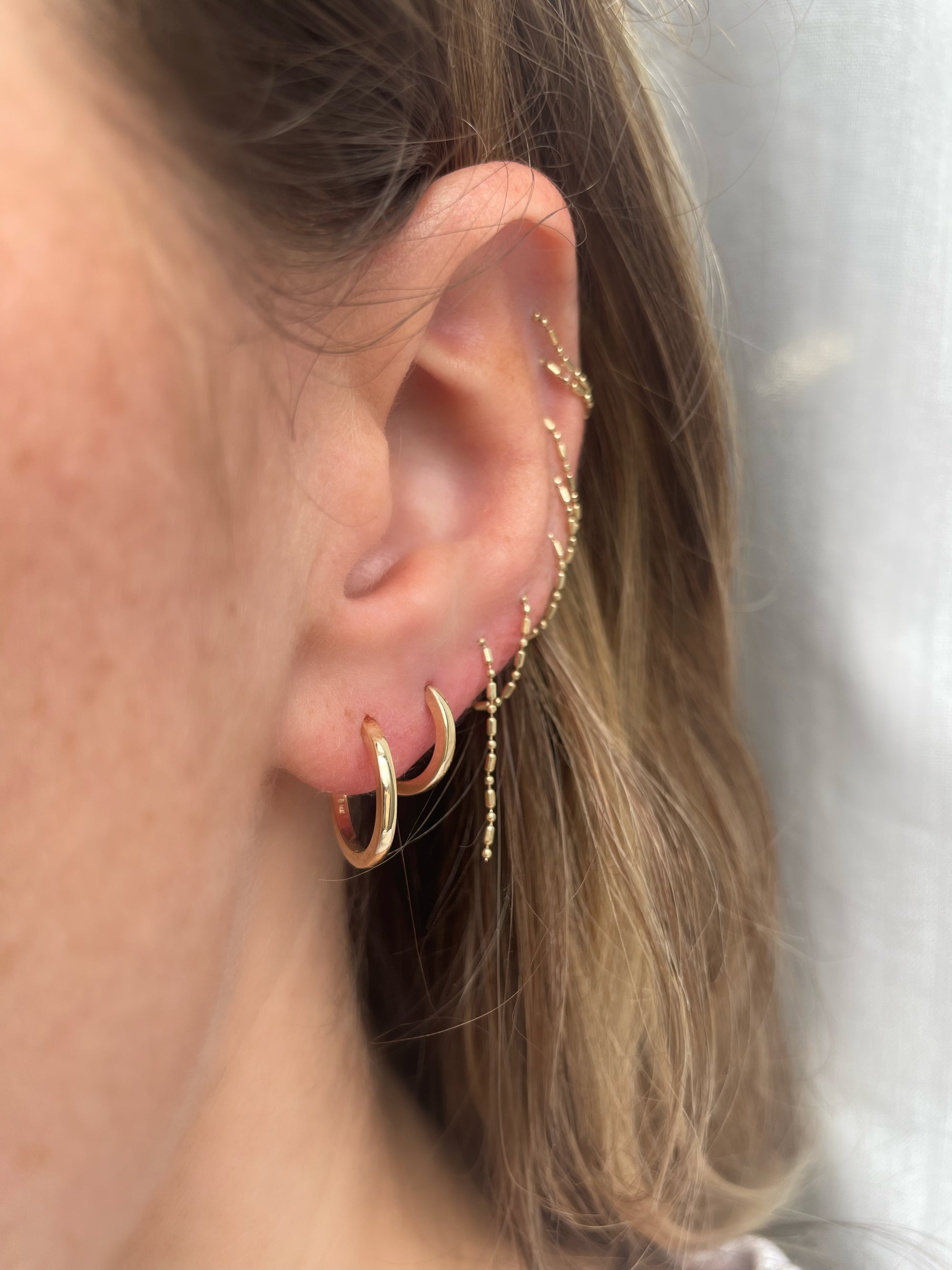 Round Clicker Hoops