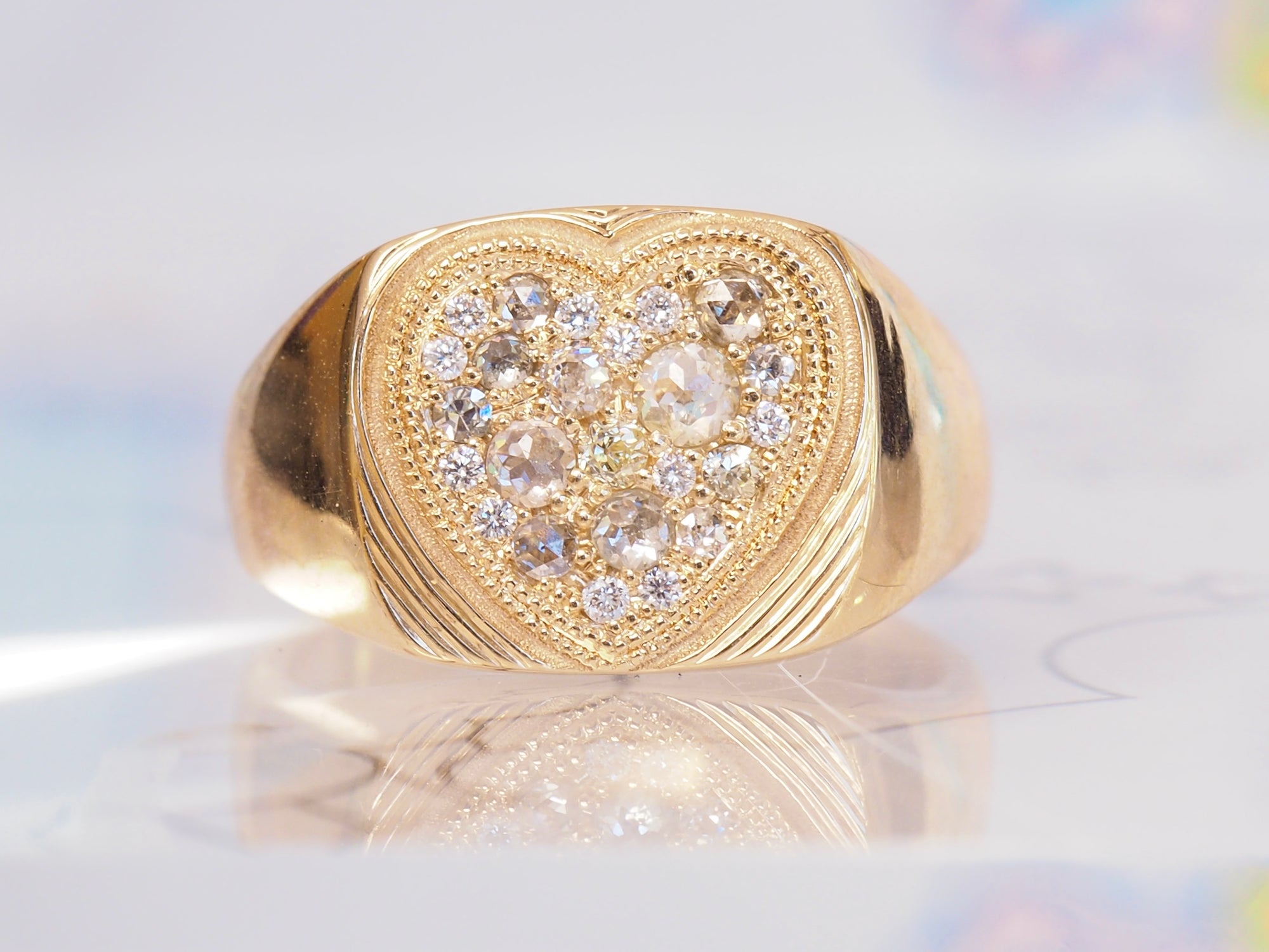 HD 107 | Rosecut Diamond Pave Heart Signet