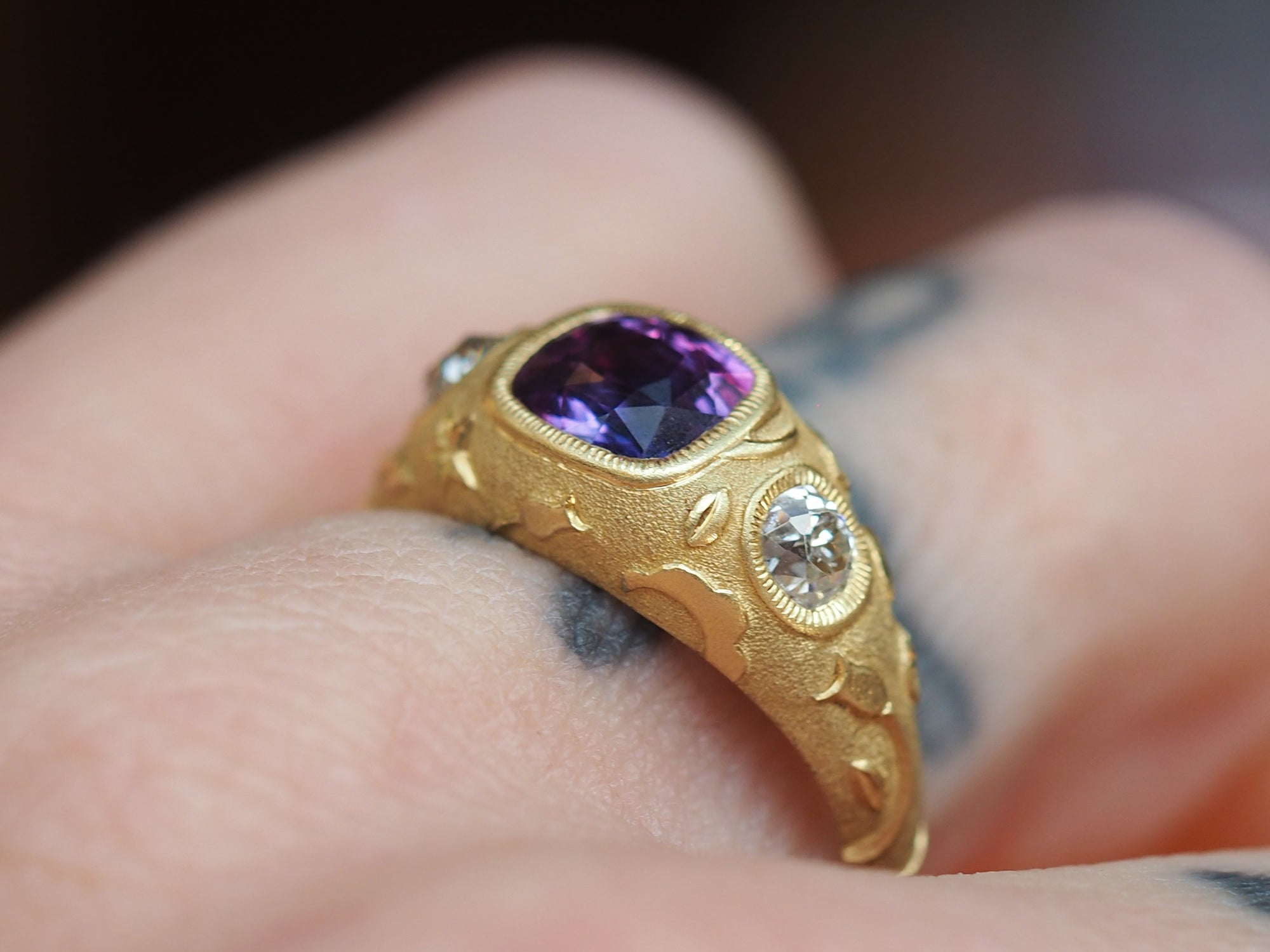 GR421 | Trio Bombe Ring- Purple Sapphire