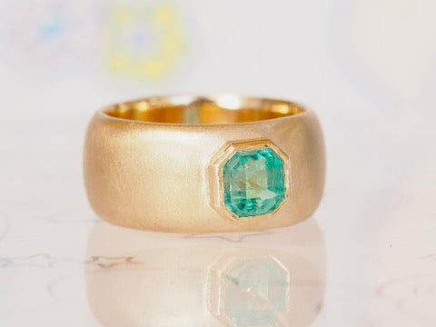 HD 103 | Emerald 9mm Band