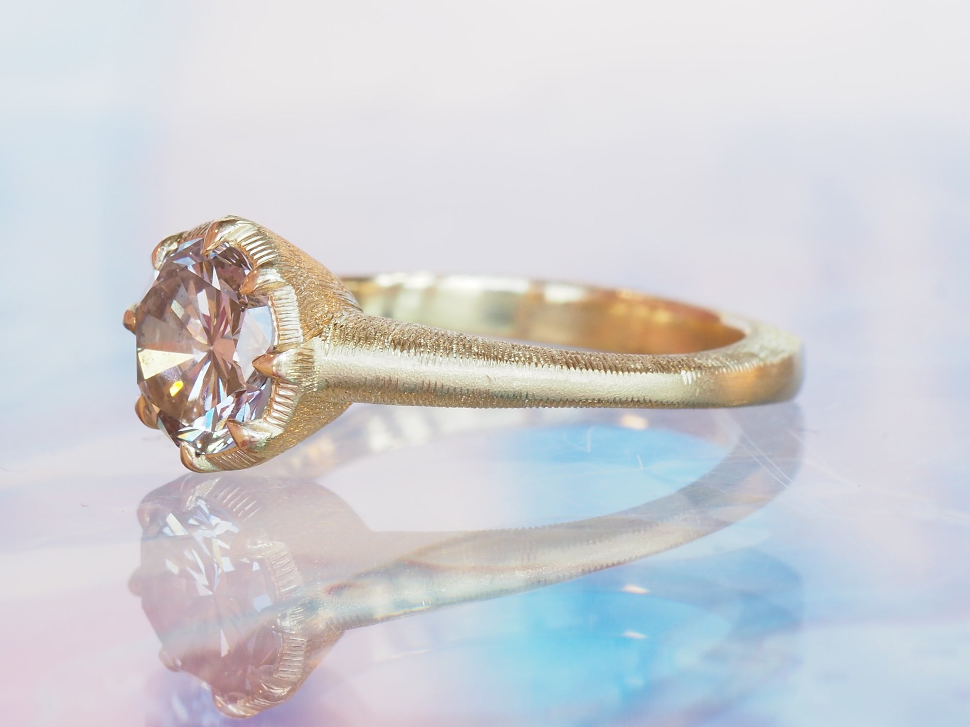 GR425 | Champagne Florentine Diamond