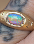 GR416 | 6x8mm Australian Opal Galileo Ring