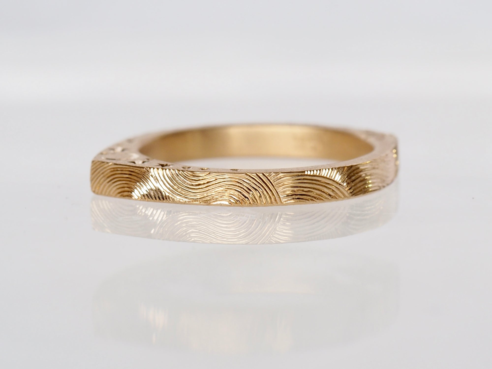 Celestial Wave | Engraved Slice Ring