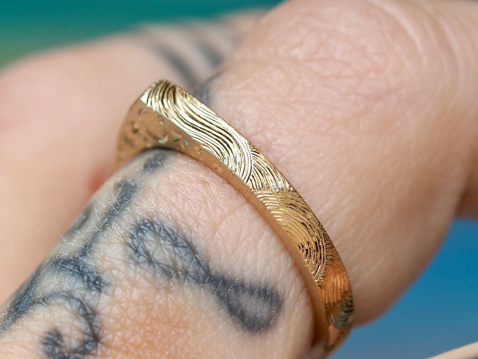 Celestial Wave | Engraved Slice Ring