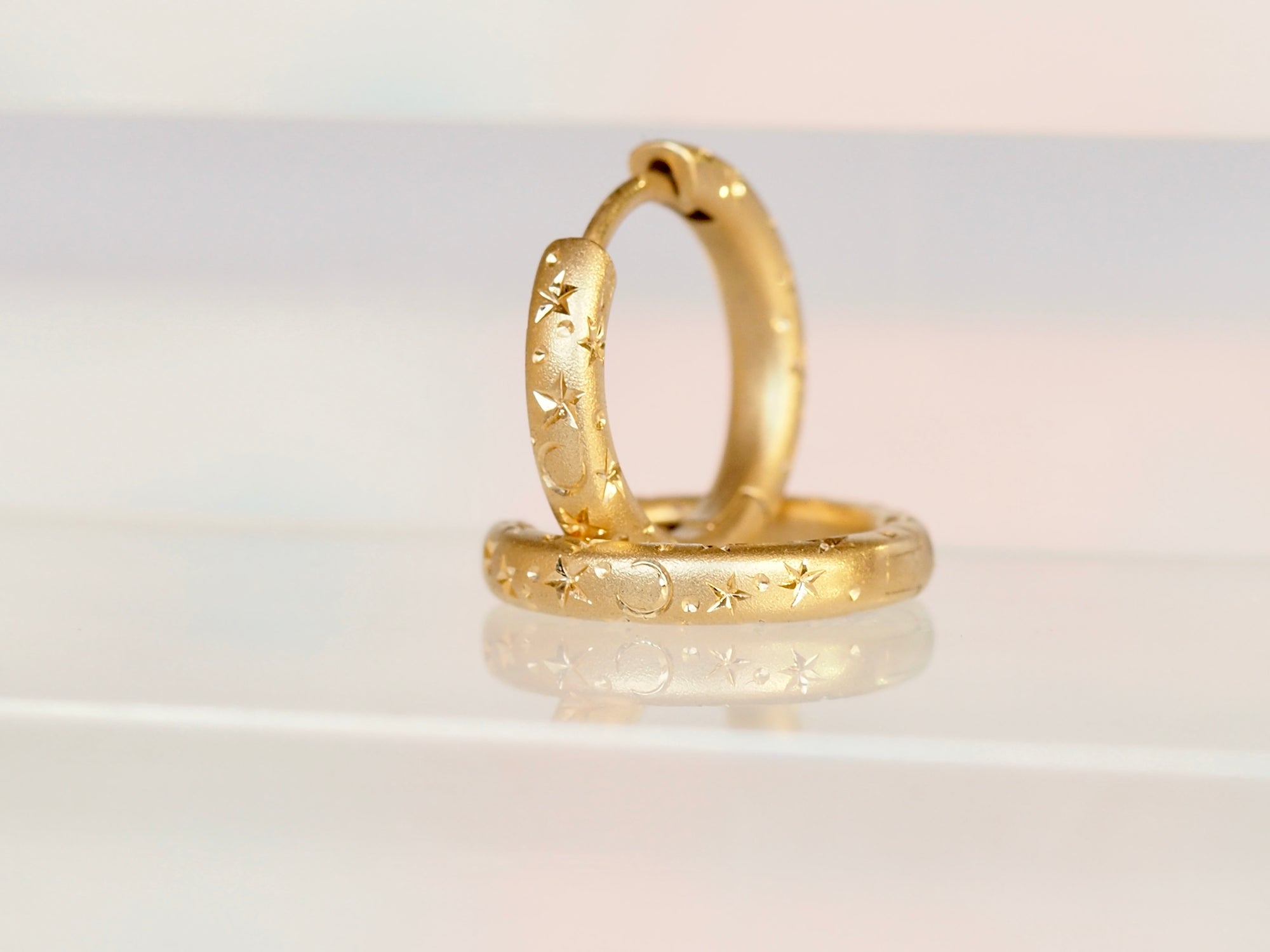 Rounded Celestial Huggies